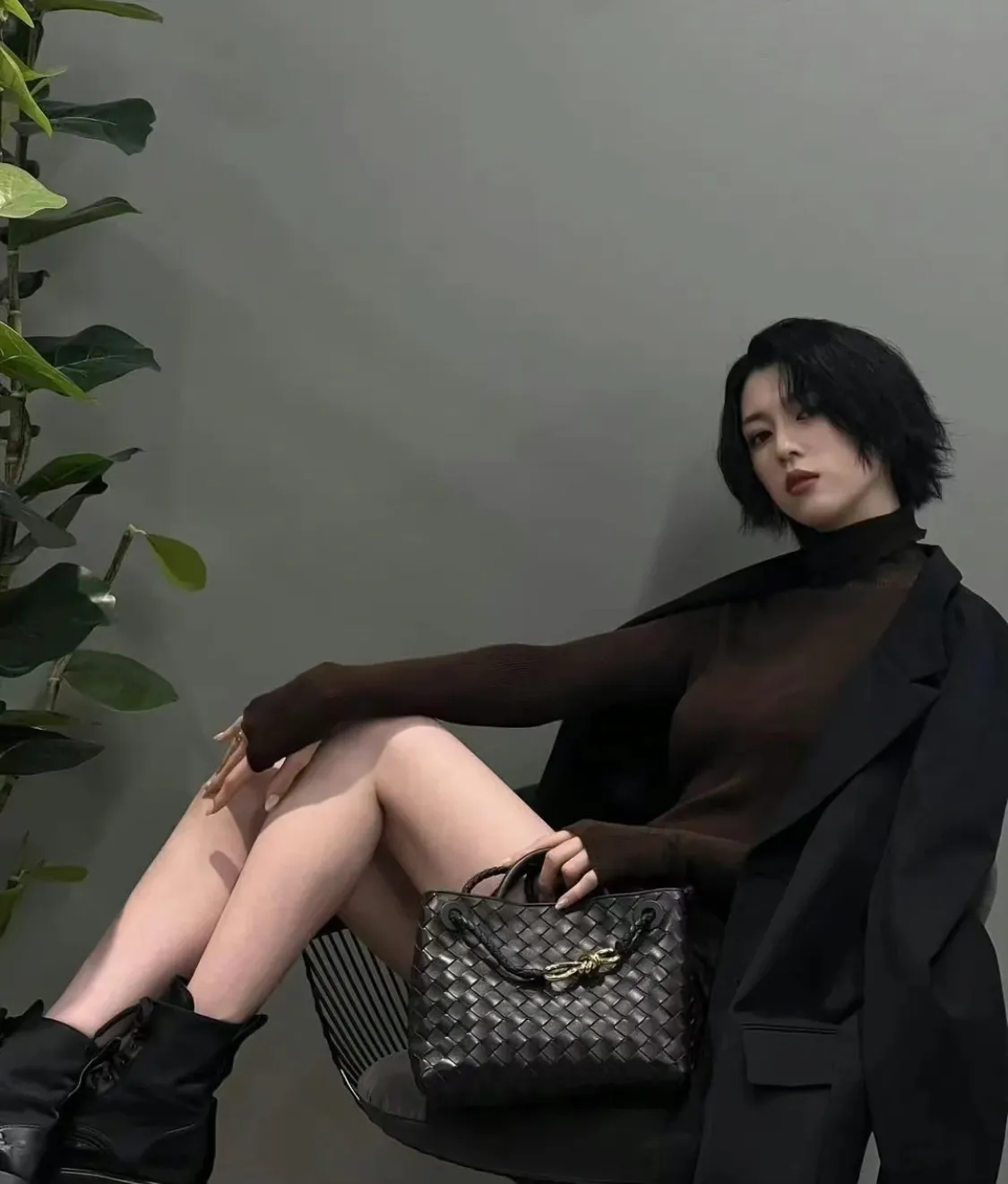 Look, the old money style is here, isn’t it?